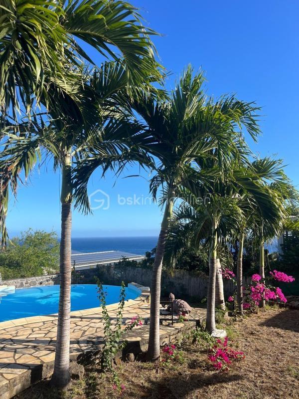 Maison - 200 m² - 7 pièces