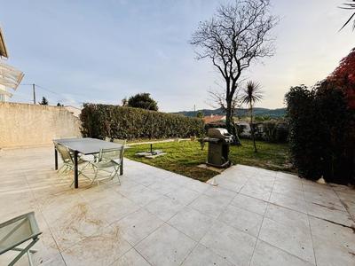 Propriété - 128 m² - 4 pièces