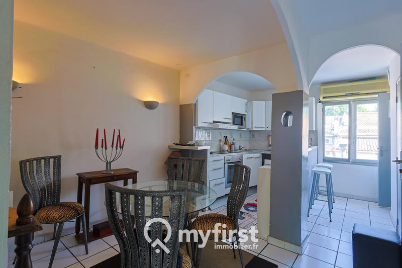 Immeuble - 181 m² - 6 pièces