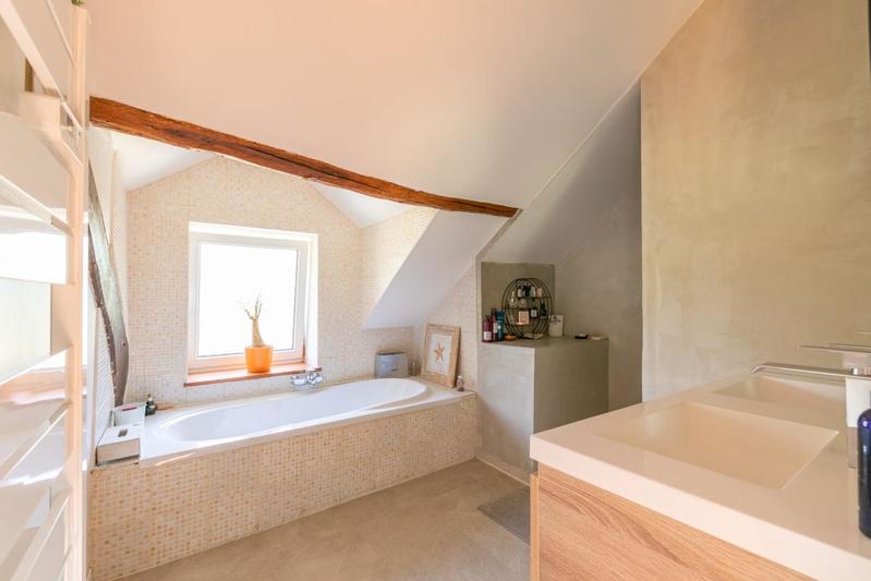 Maison - 162 m² - 6 pièces