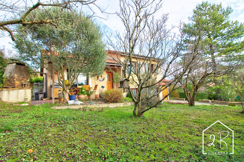 Maison - 102 m² - 5 pièces