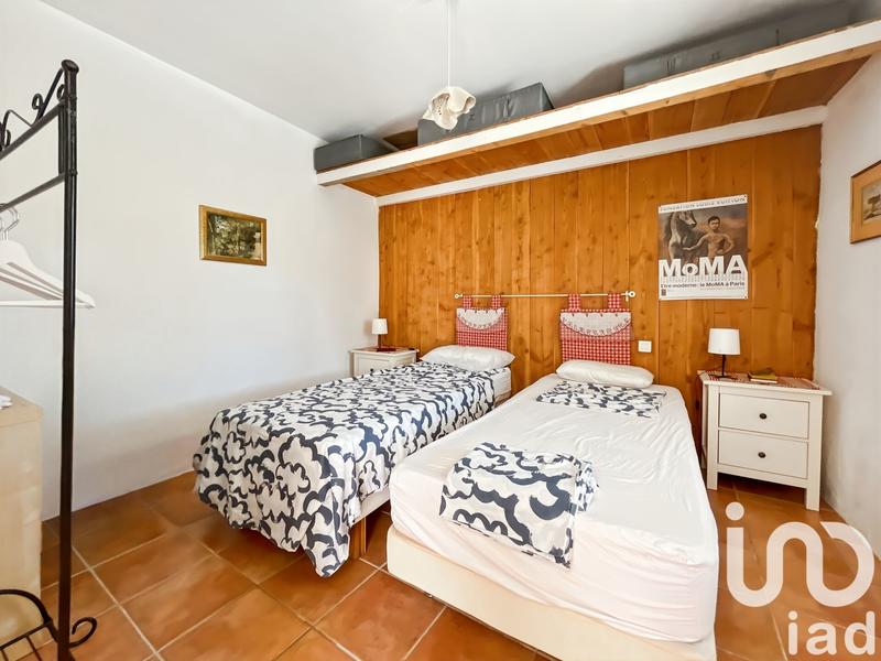 Maison - 230 m² - 8 pièces