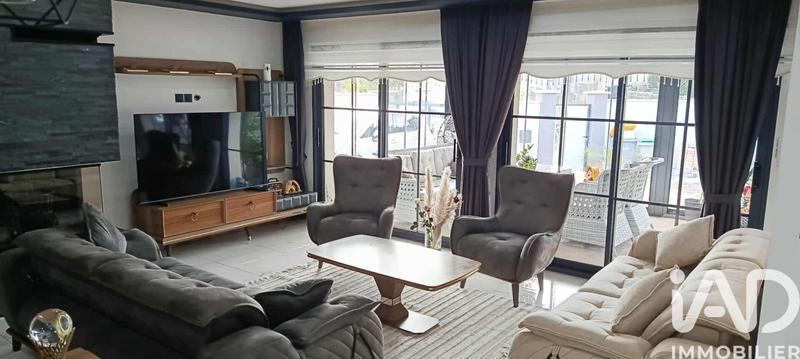 Maison - 110 m² - 4 pièces