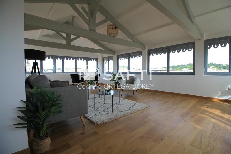 Appartement - 95 m² - 4 pièces