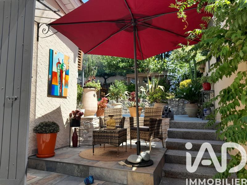 Maison - 140 m² - 5 pièces