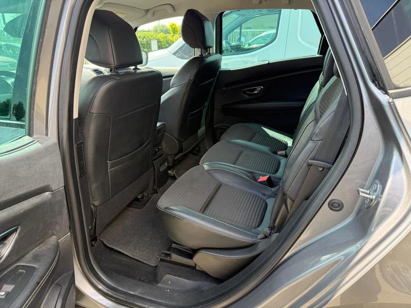 Renault Scénic 1.7 Blue Dci 120ch Intens