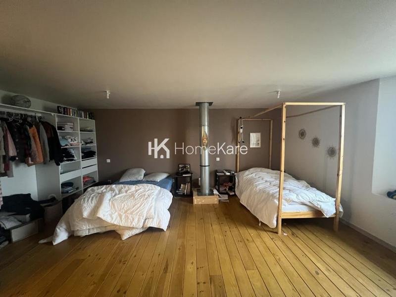 Propriété - 170 m² - 6 pièces