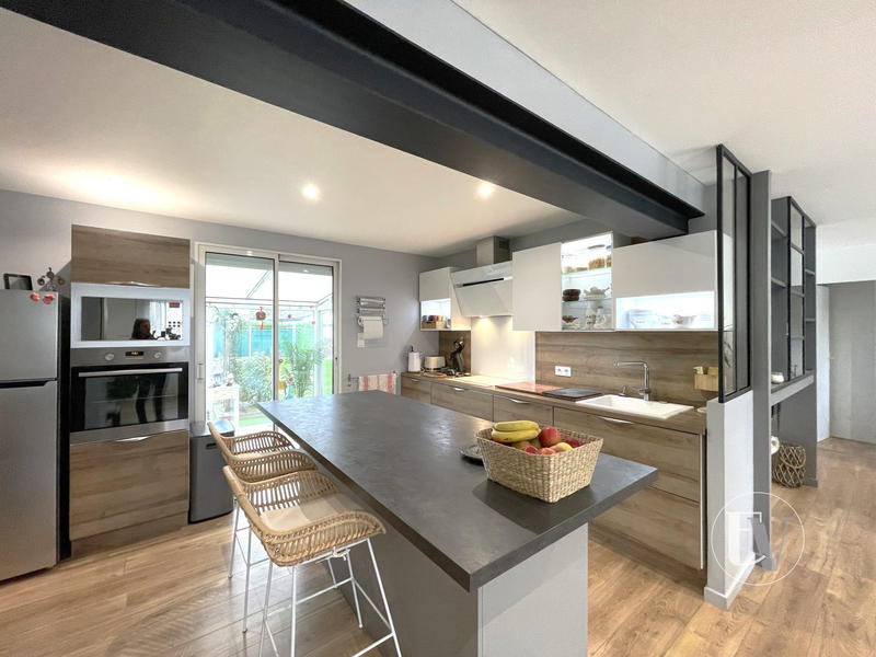 Maison traditionnelle - 98 m² - 4 pièces