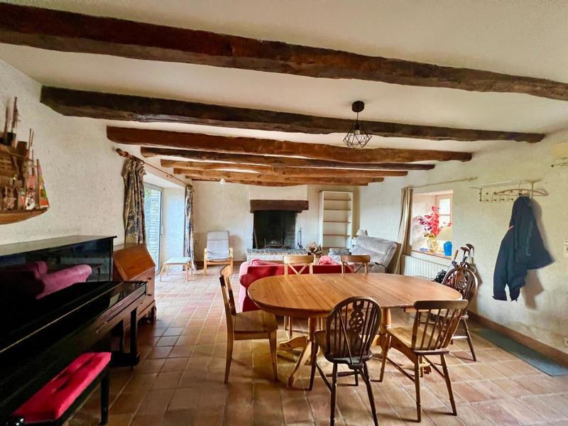 Maison chambre d'hôtes - 240 m² - 7 pièces