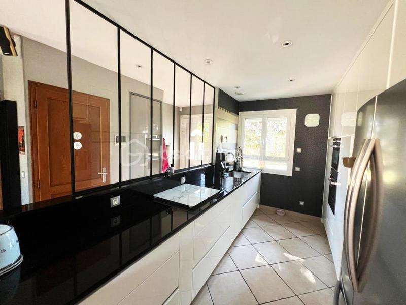 Maison - 144 m² - 8 pièces