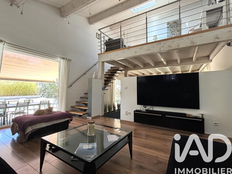 Maison - 200 m² - 7 pièces