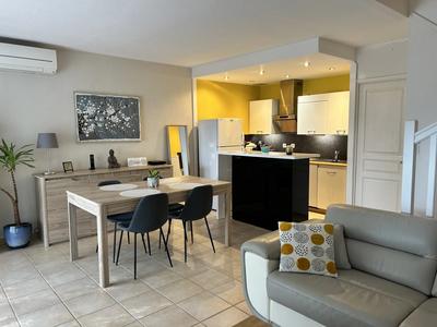 Maison traditionnelle - 69 m² - 4 pièces