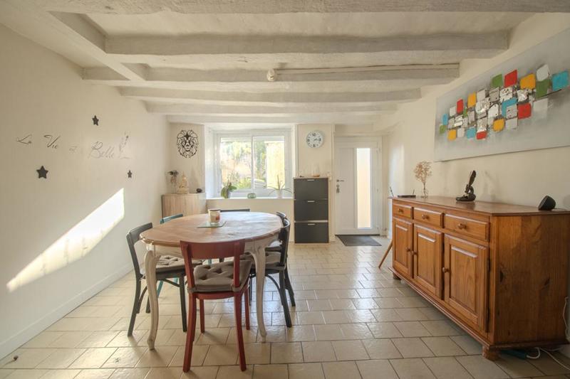 Maison - 90 m² - 6 pièces