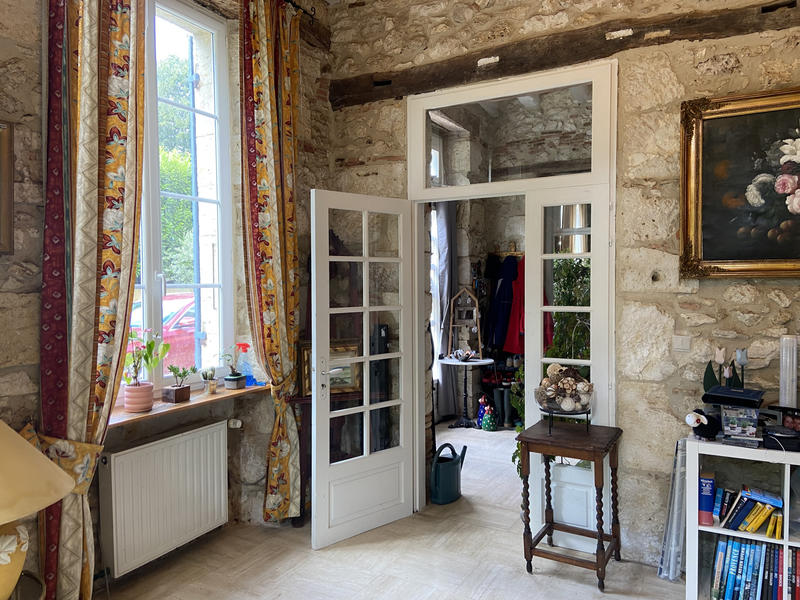 Maison - 474 m² - 16 pièces