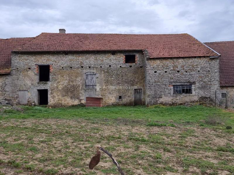 Maison - 309 m² - 4 pièces