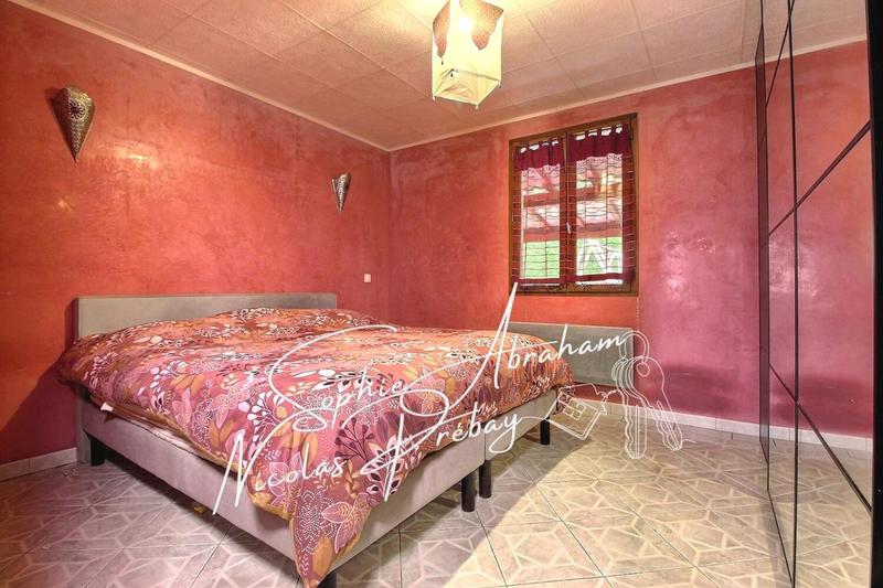 Maison - 115 m² - 6 pièces