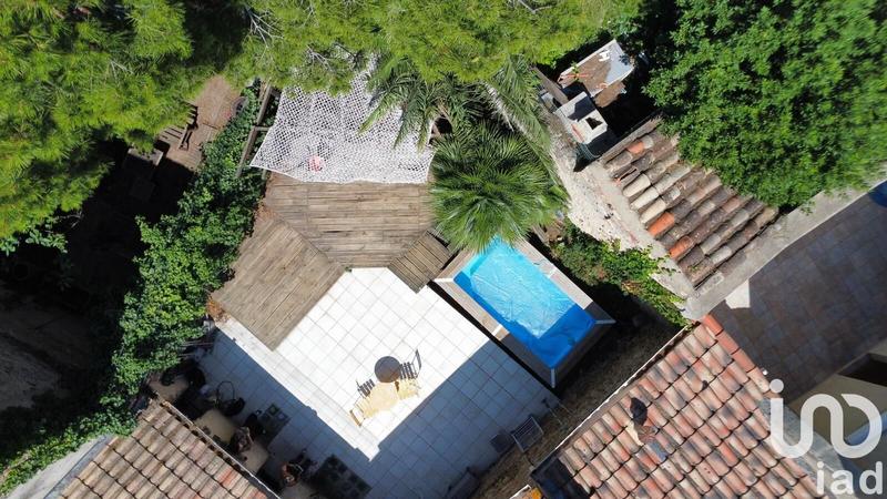 Maison - 250 m² - 6 pièces