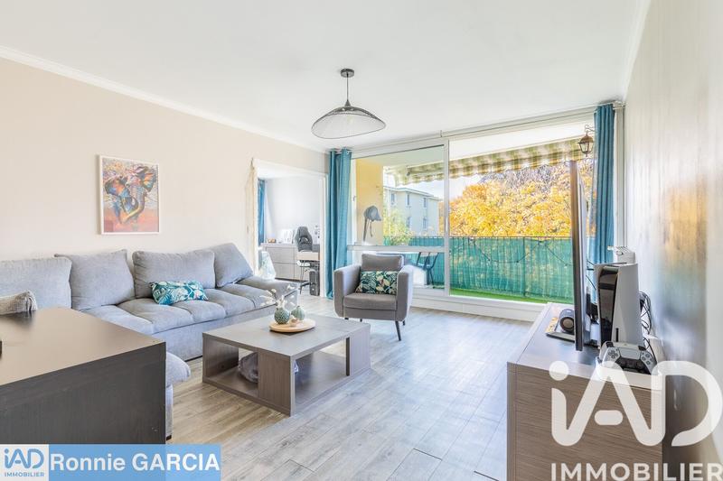 Appartement - 90 m² - 5 pièces