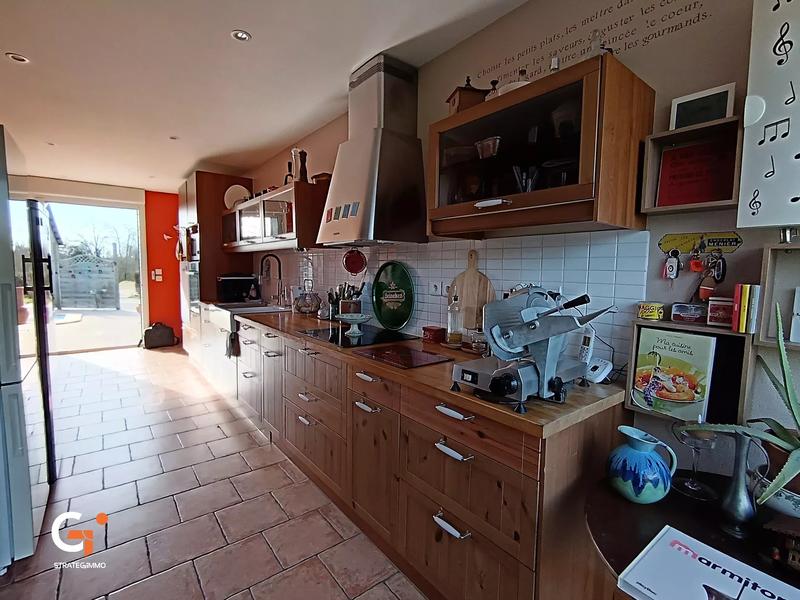 Maison - 168 m² - 8 pièces