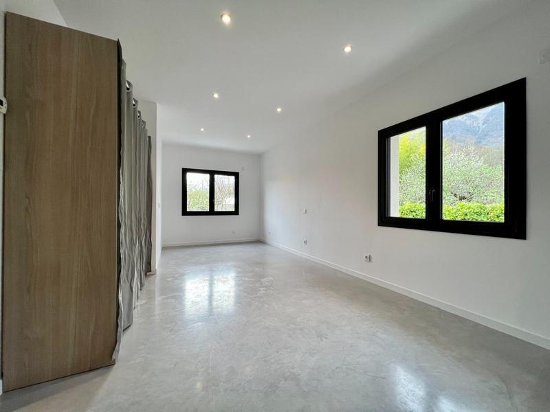 Appartement - 79 m² - 3 pièces