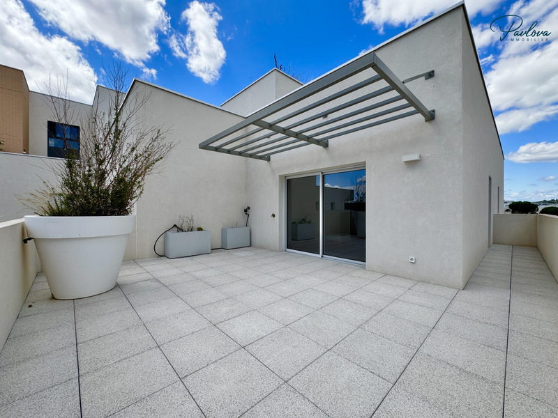 Appartement - 81 m² - 4 pièces