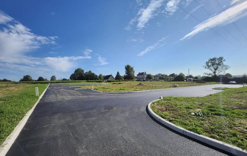 Terrain constructible - 827 m²