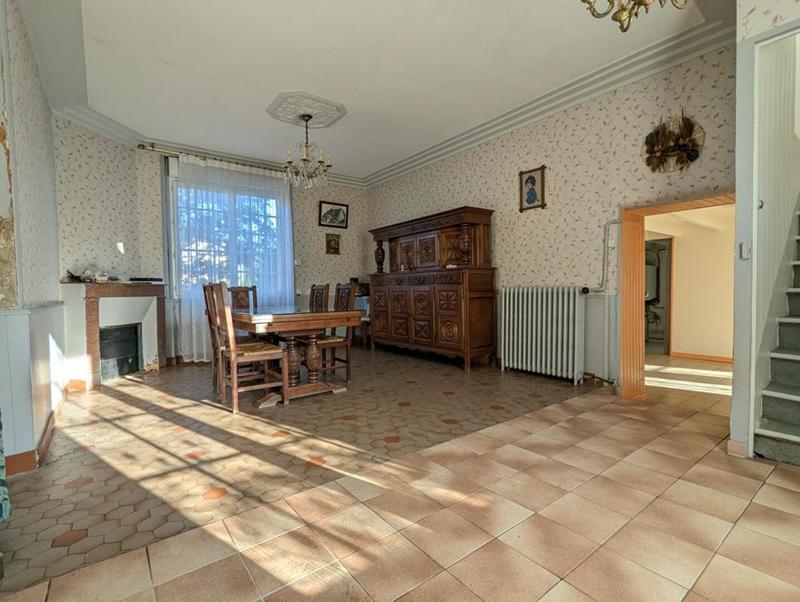 Maison - 92 m² - 5 pièces
