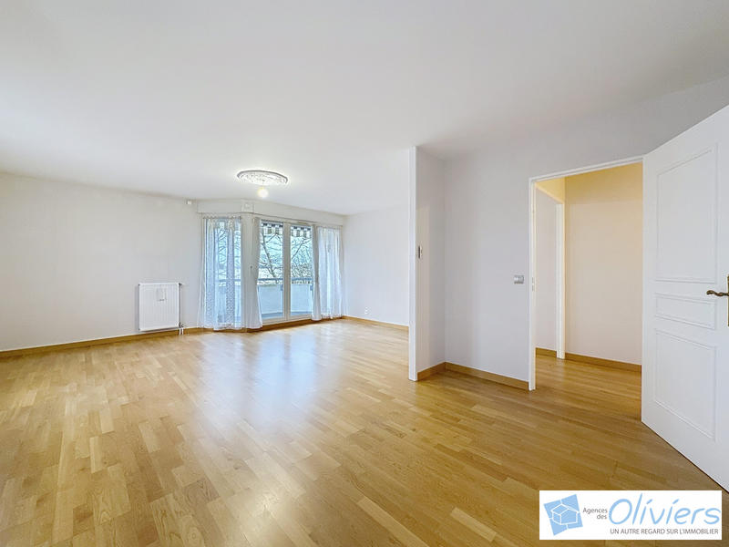 Appartement - 87 m² - 4 pièces