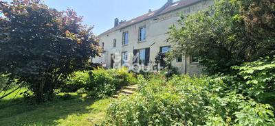 Maison - 342 m² - 14 pièces