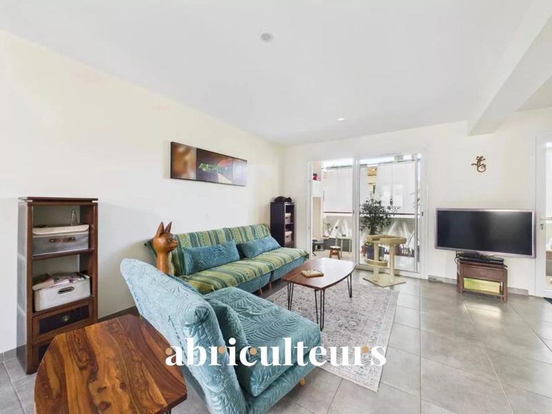 Appartement - 70 m² - 3 pièces