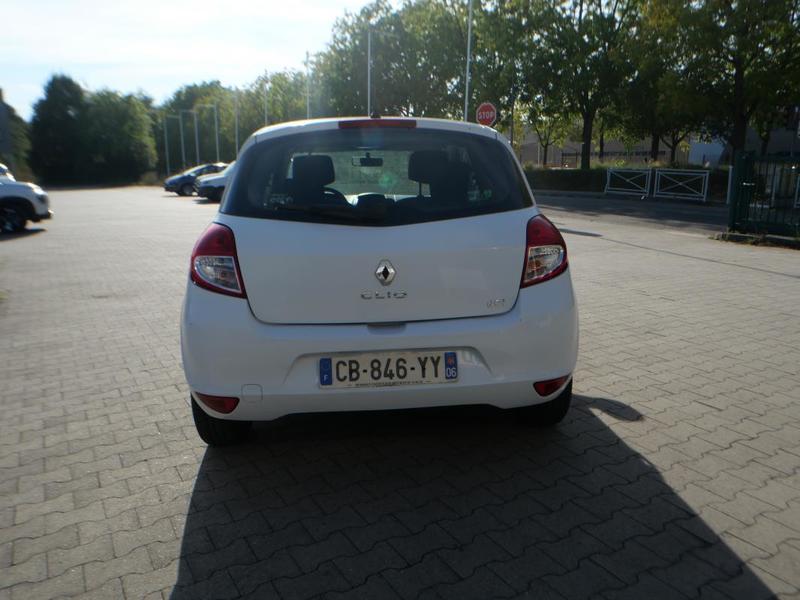 Renault Clio III Phase 2 1.5dci Eco 75ch