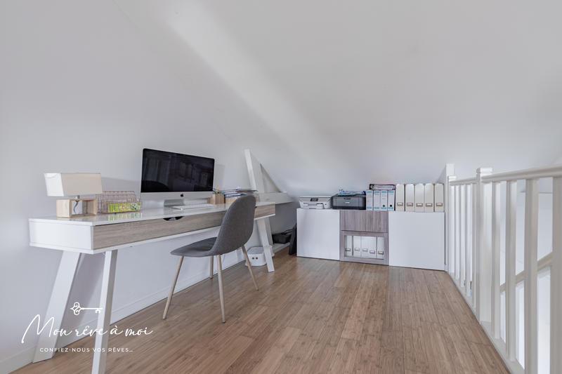 Maison - 207 m² - 8 pièces