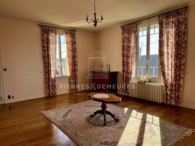 Maison de village - 231 m² - 7 pièces