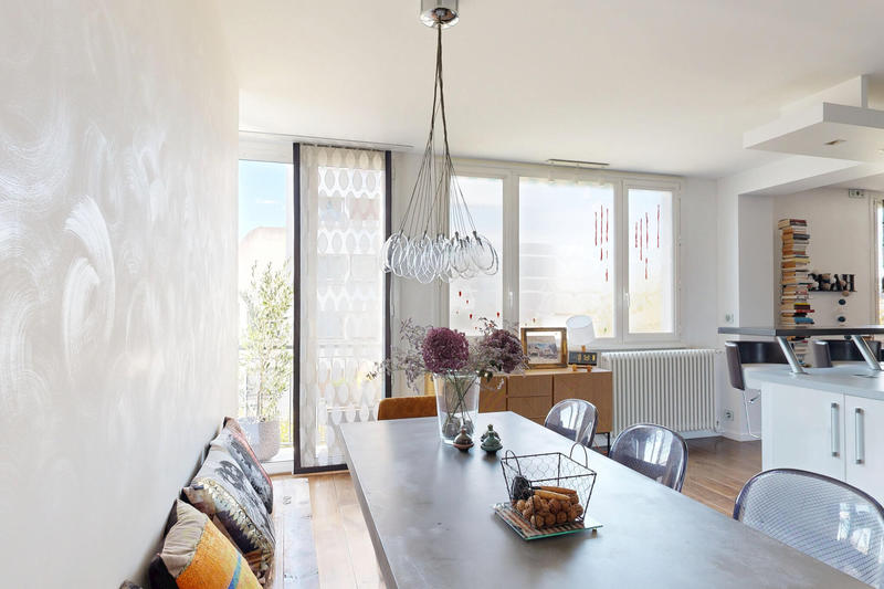 Appartement - 125 m² - 6 pièces