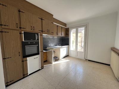 Maison - 186 m² - 3 pièces