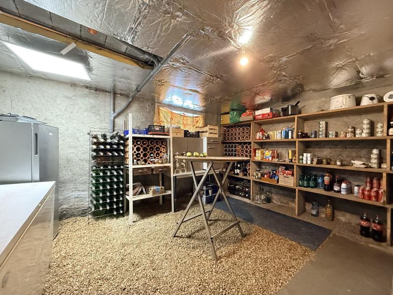 Maison traditionnelle - 166 m² - 9 pièces