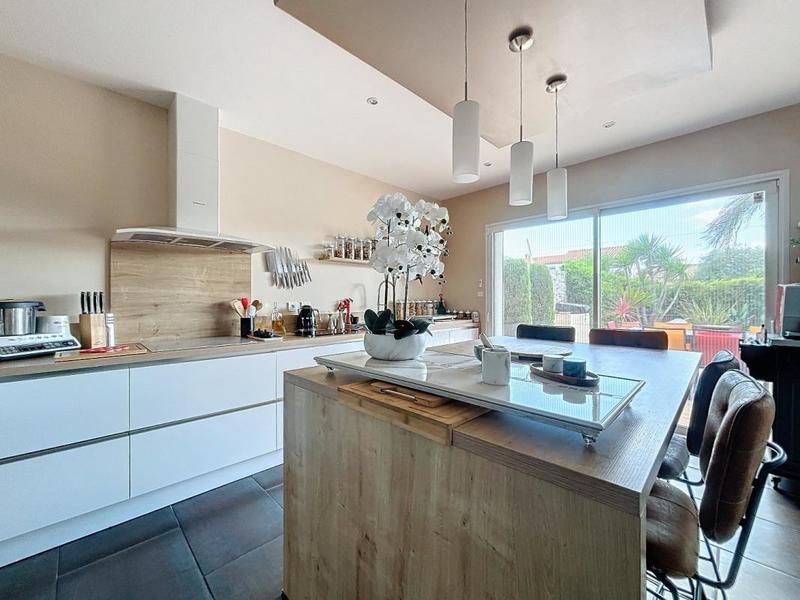 Villa - 165 m² - 6 pièces