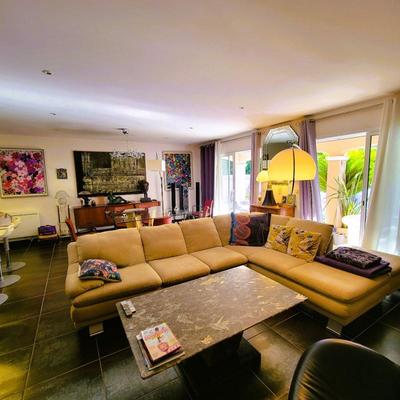 Maison - 148 m² - 6 pièces