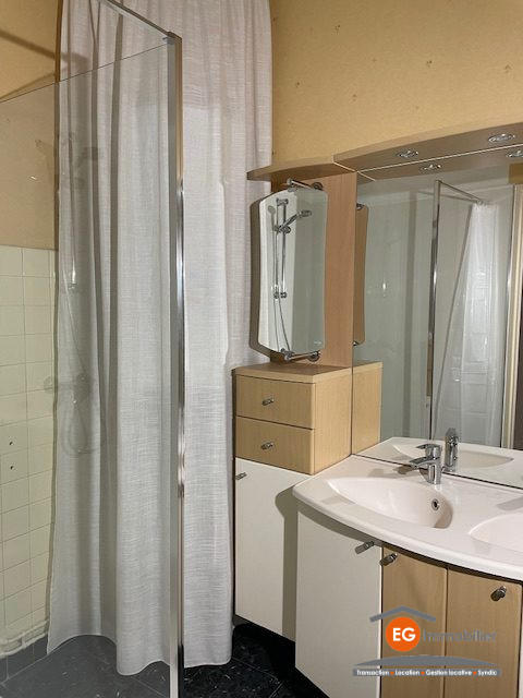 Appartement - 97 m² - 4 pièces