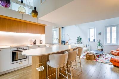 Loft - 132 m² - 5 pièces