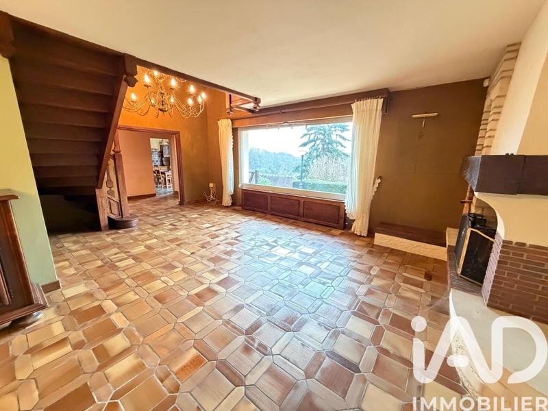 Maison - 222 m² - 7 pièces