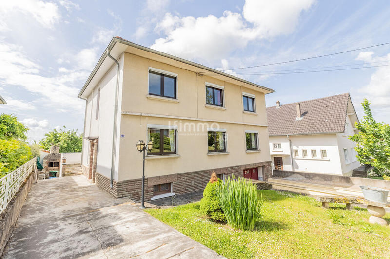 Maison - 213 m² - 7 pièces