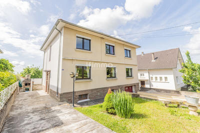 Maison - 213 m² - 7 pièces