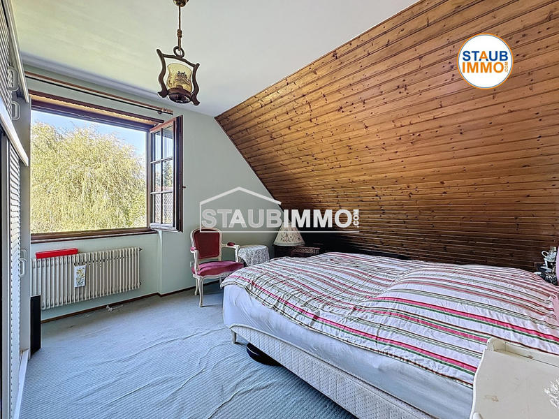 Maison - 95 m² - 5 pièces