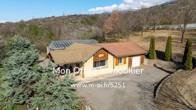 Maison - 77 m² - 3 pièces