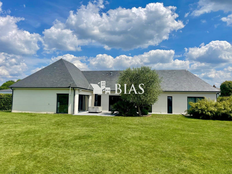 Maison contemporaine - 186 m² - 6 pièces