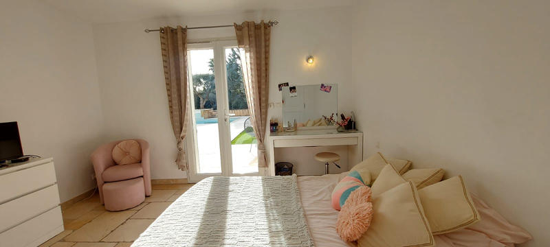 Villa - 240 m² - 7 pièces