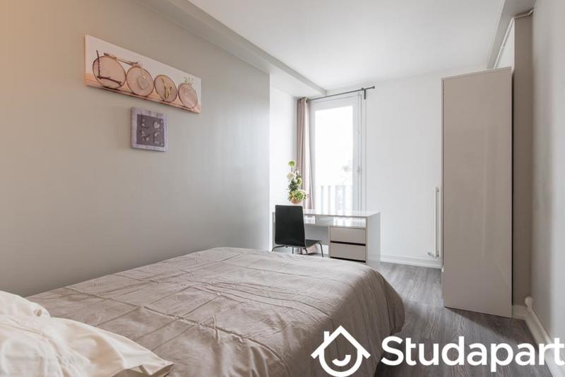 Chambre - 12 m² - 1 pièce