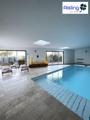 Maison contemporaine - 282 m² - 6 pièces