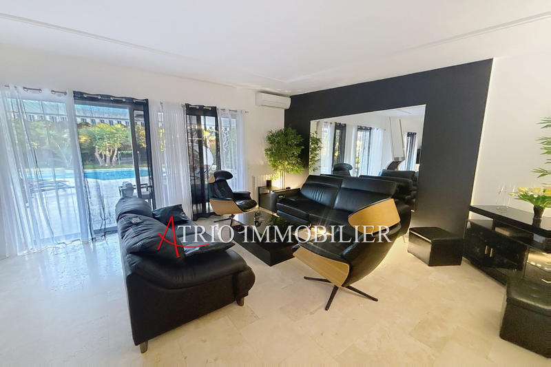 Villa - 276 m² - 5 pièces